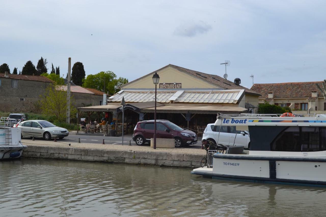 L'Instant Canal Capestang Bagian luar foto