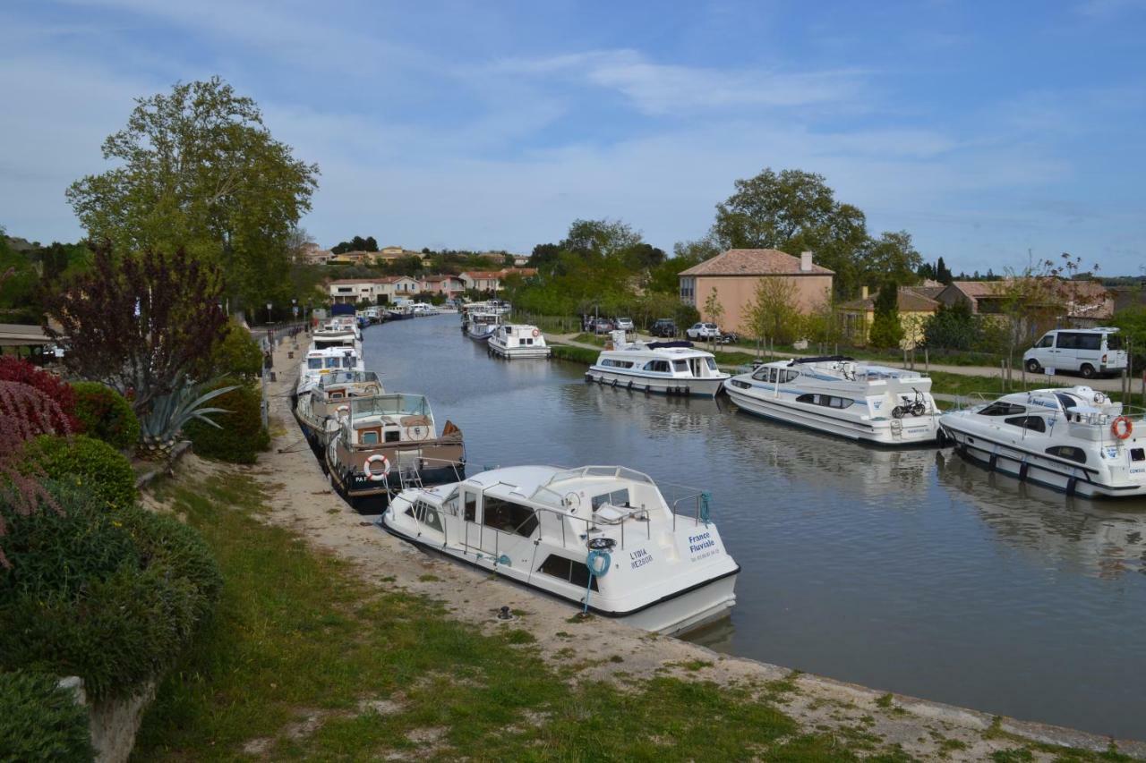 L'Instant Canal Capestang Bagian luar foto